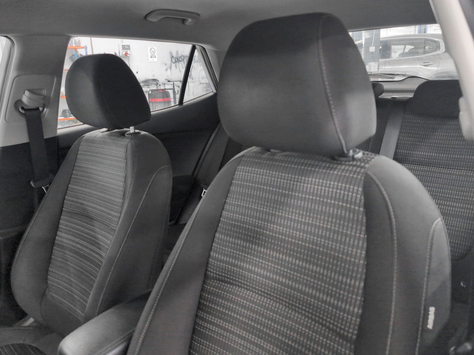 Kia Stonic 1.0 T-GDi MHEV Drive iMT - foto 22