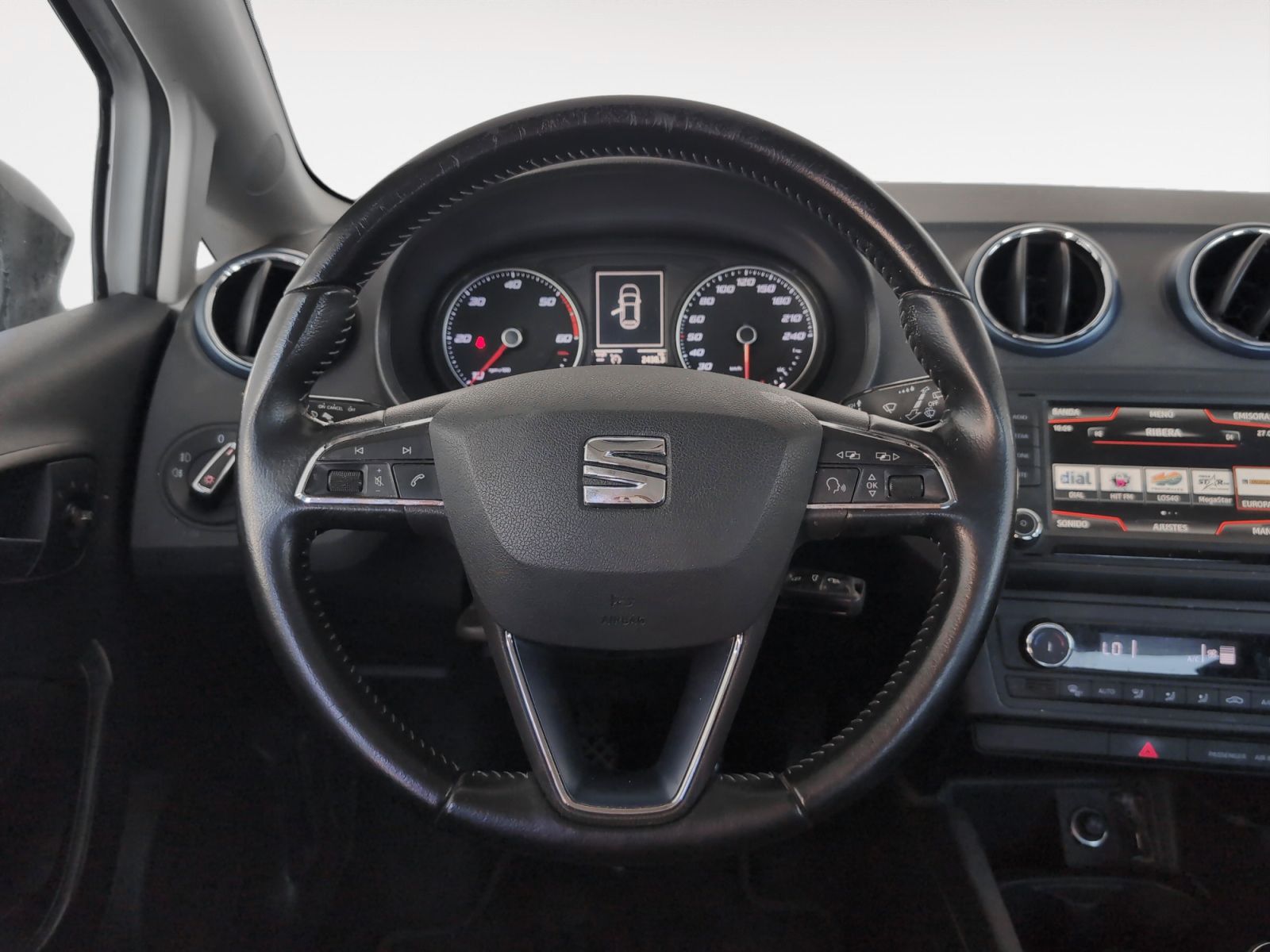 SEAT Ibiza 1.4 TDI Style Connect - foto 10