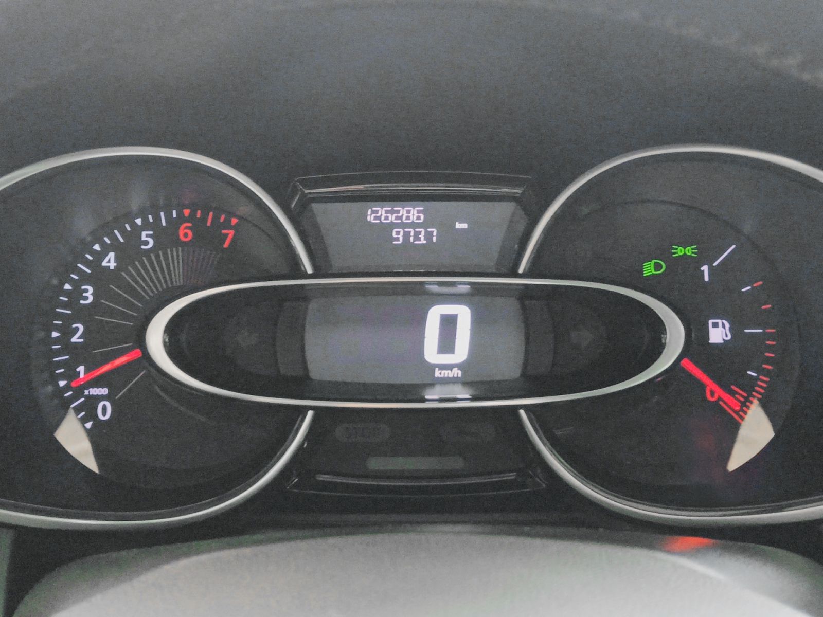 Renault Clio Limited Energy TCe - foto 16