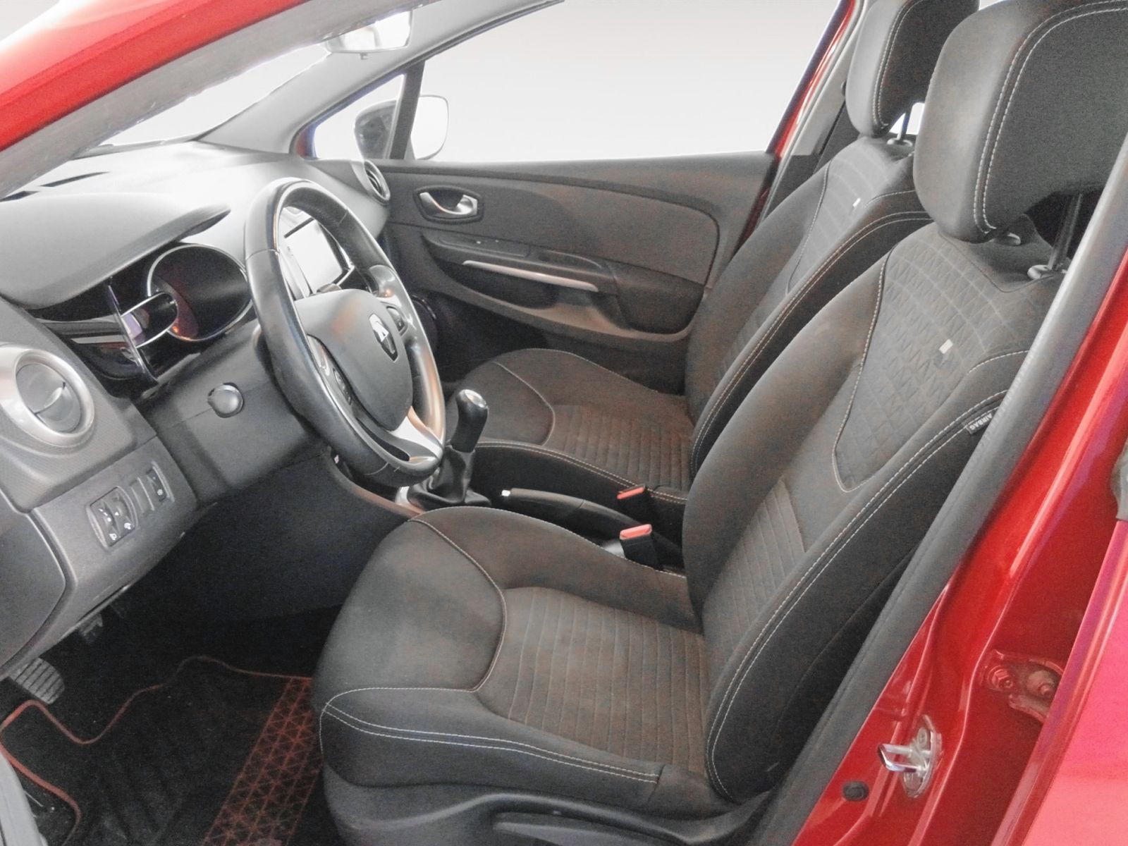 Renault Clio Limited Energy TCe - foto 11