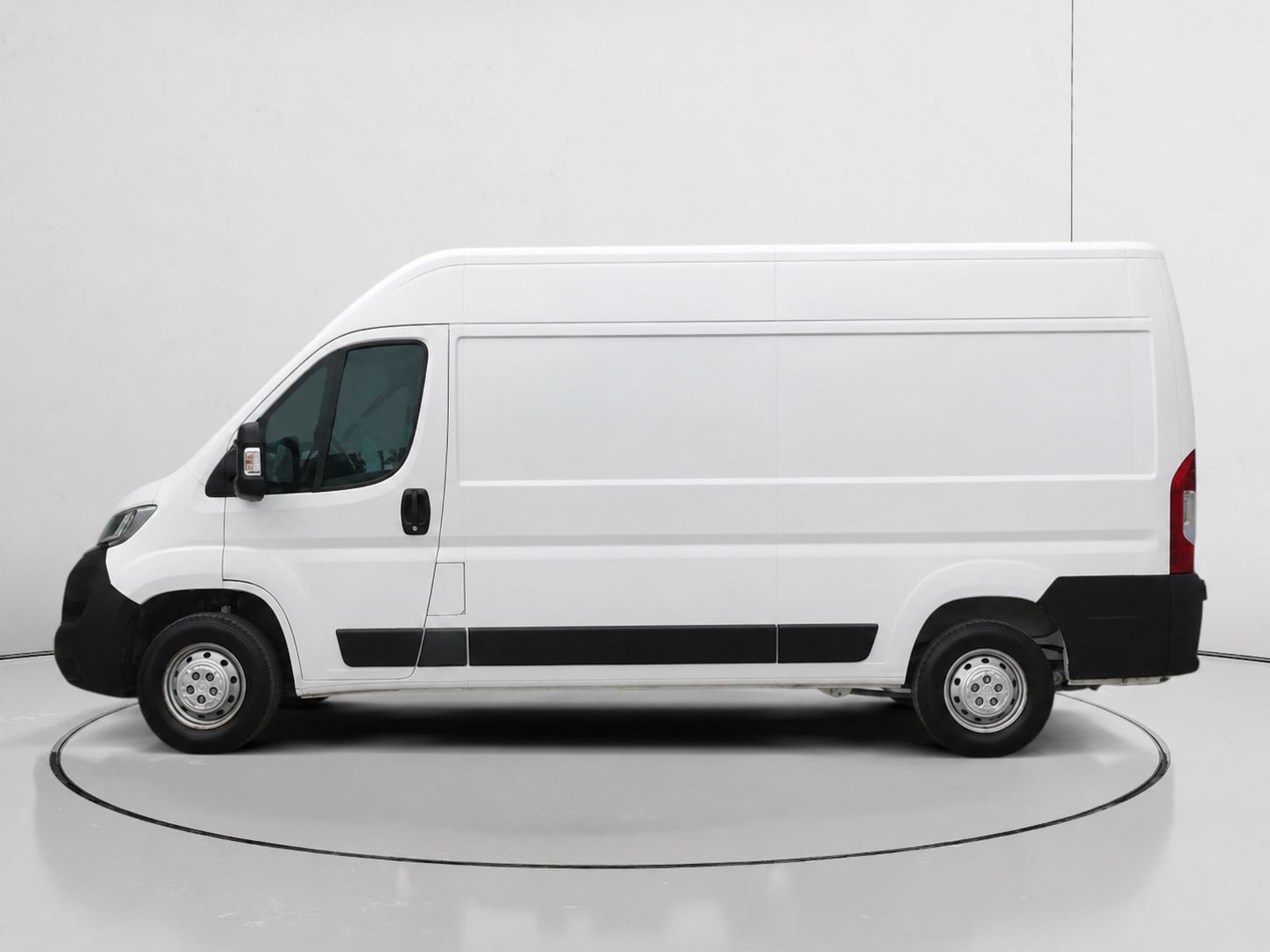 Opel Movano Furgón BlueHDi 140 Edition L2H2 3.500 - foto 6
