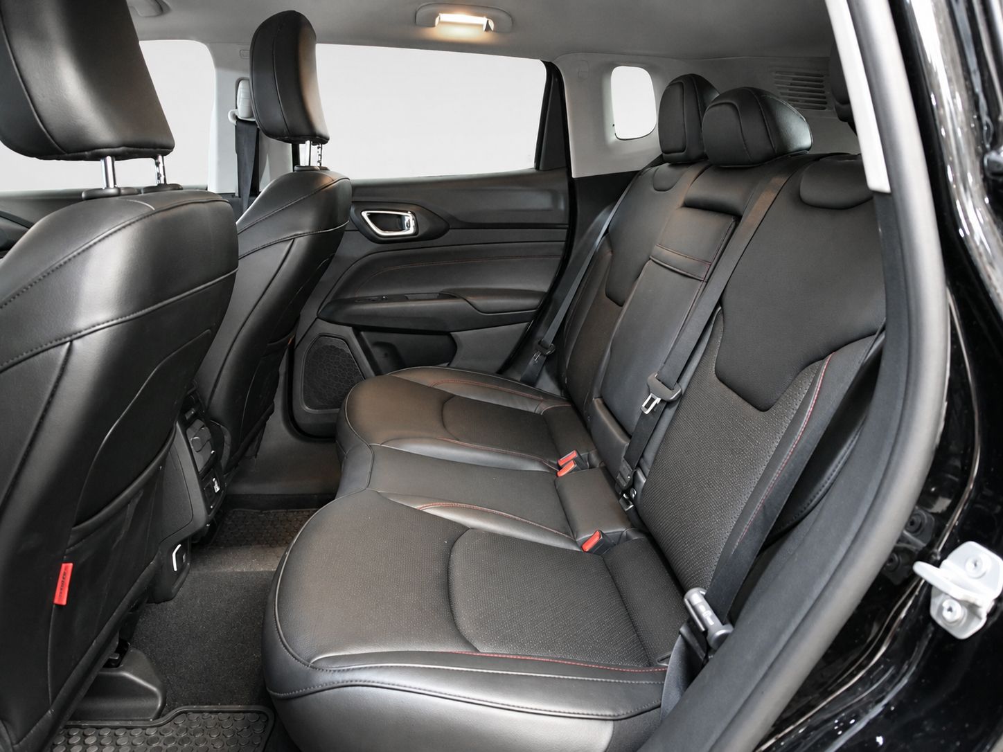 Jeep Compass 1.3 PHEV Trailhawk AWD - foto 11