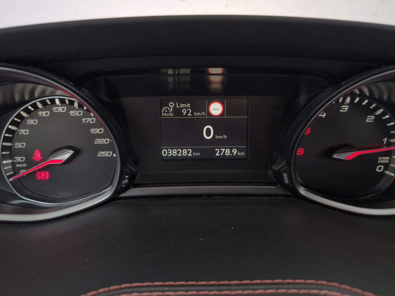 Peugeot 308 BlueHDi GT Line - foto 16