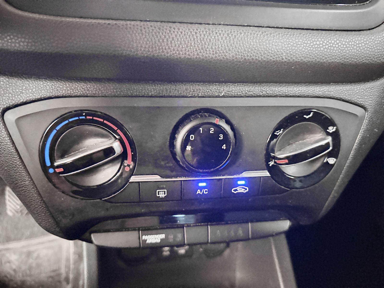 Hyundai i20 1.2 MPI Essence - foto 22