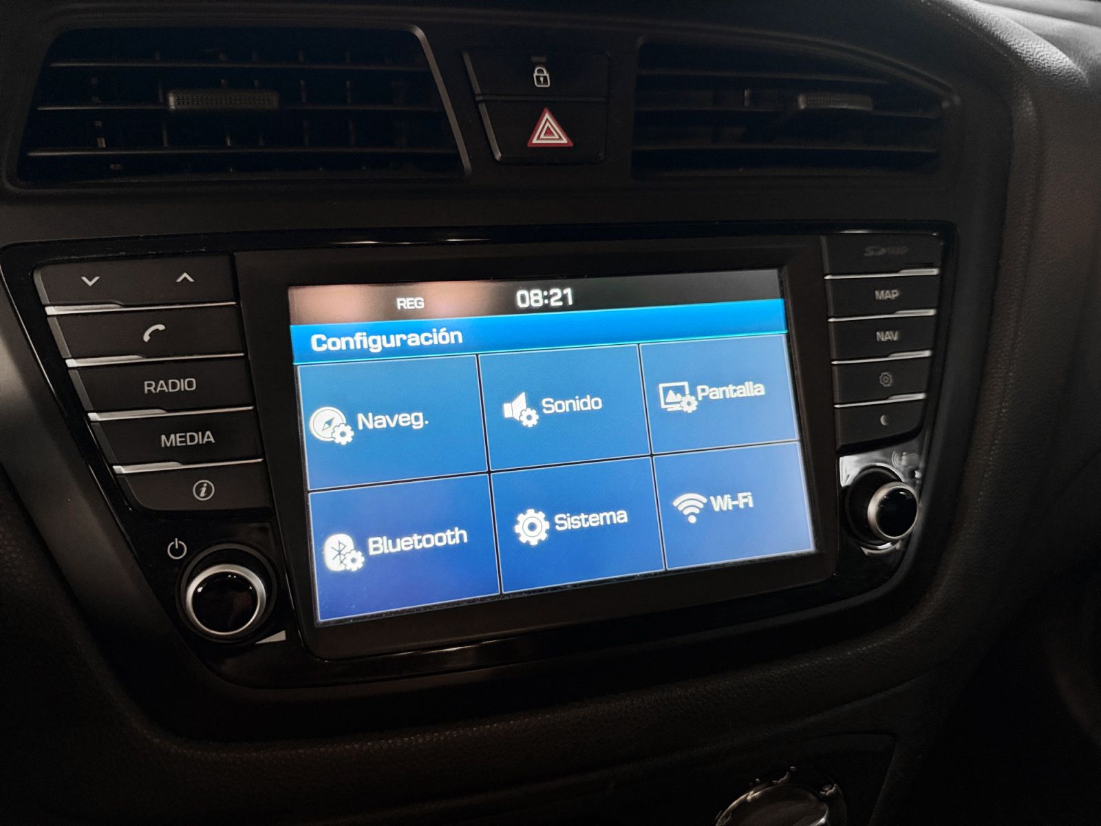 Hyundai i20 1.2 MPI Essence - foto 17