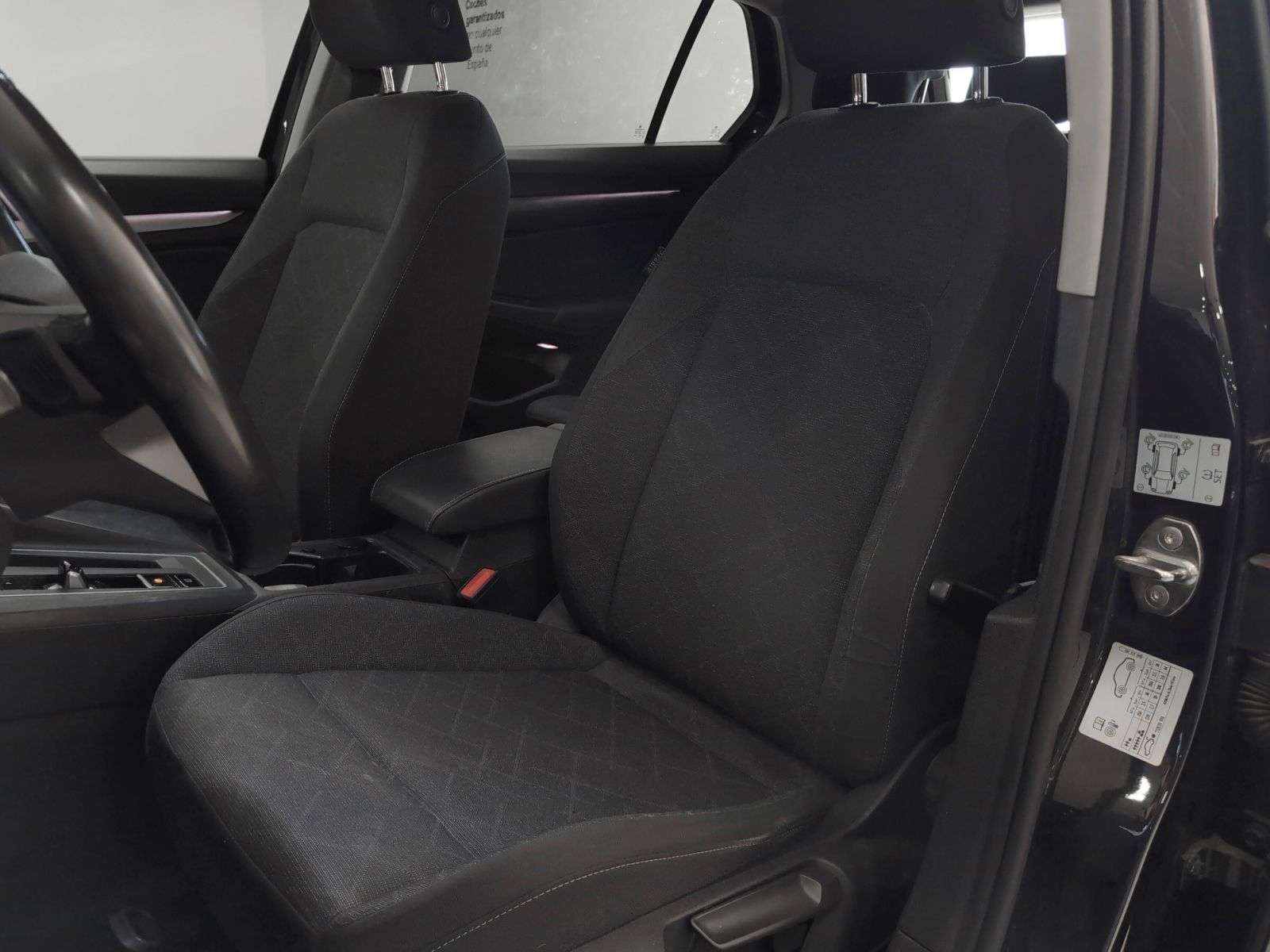 Volkswagen Golf Life 1.0 eTSI DSG - foto 22
