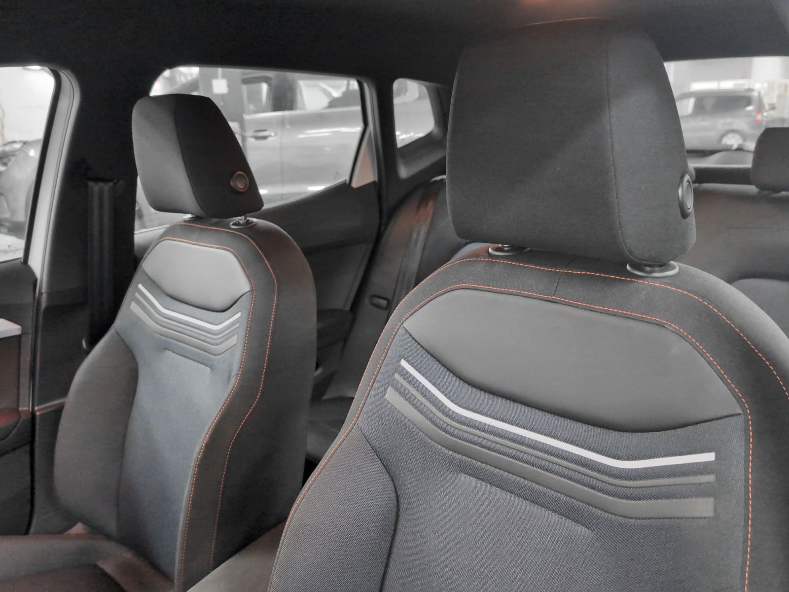 SEAT Arona 1.0 TSI FR XM - foto 22