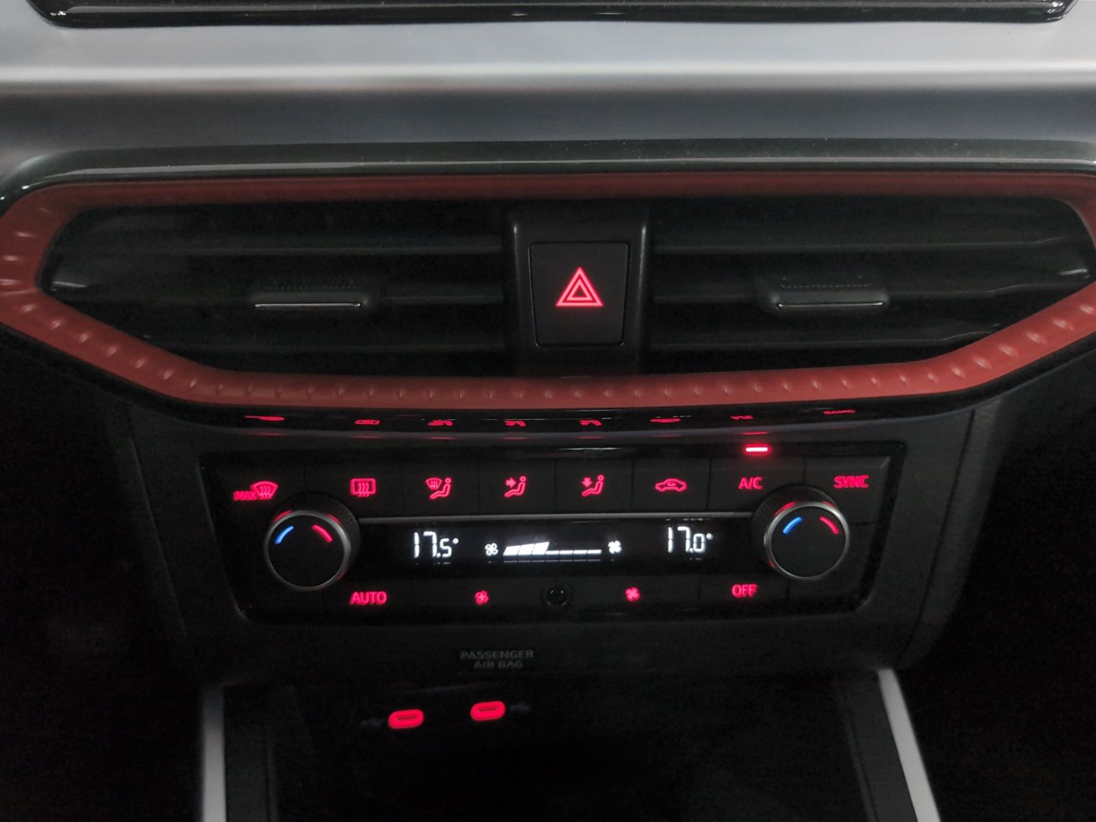 SEAT Arona 1.0 TSI FR XM - foto 21