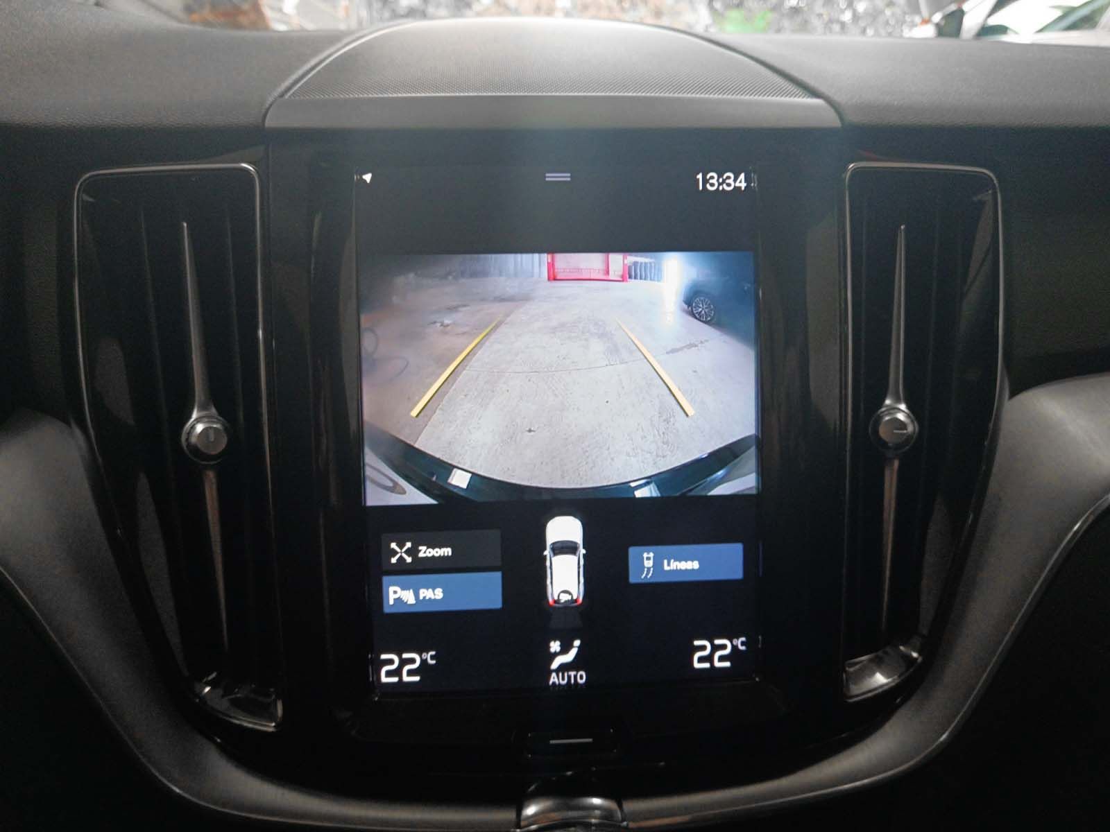 Volvo XC60 T6 AWD Recharge R-Design Expression - foto 23