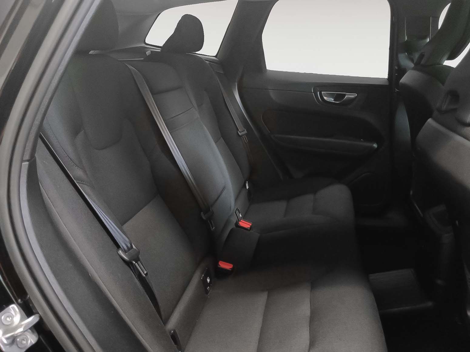 Volvo XC60 T6 AWD Recharge R-Design Expression - foto 12