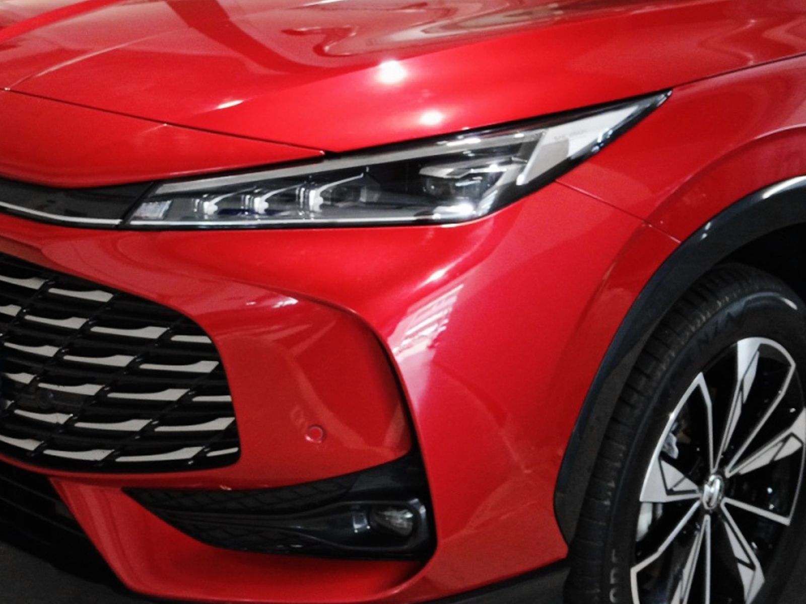 MG HS 1.5 T-GDi Luxury DCT - foto 25