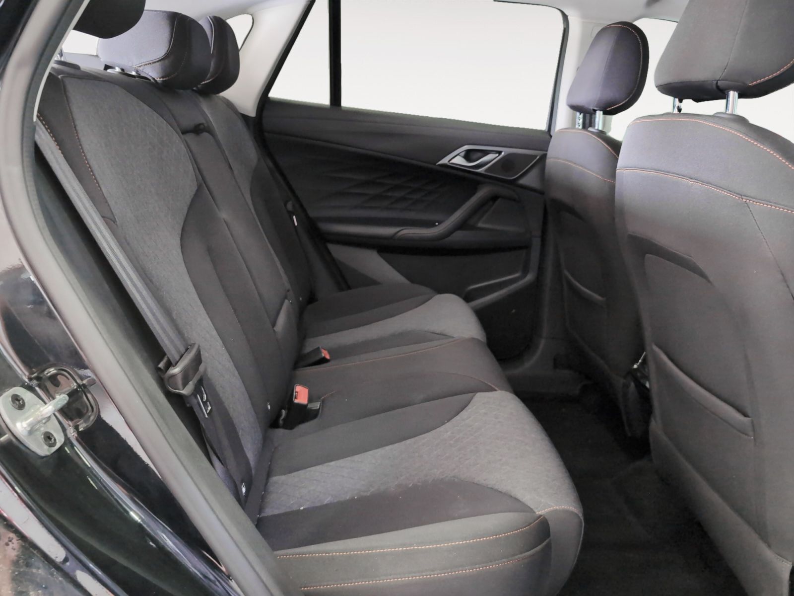 MG HS 1.5 T-GDi Comfort DCT - foto 11