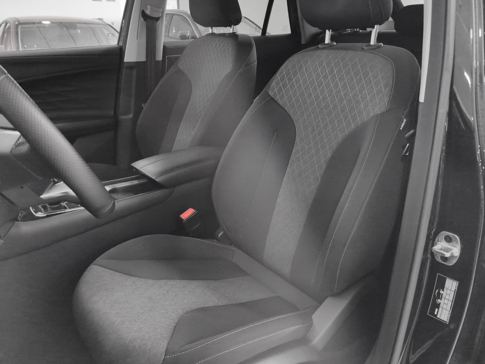 MG HS 1.5 T-GDi Comfort DCT - foto 22