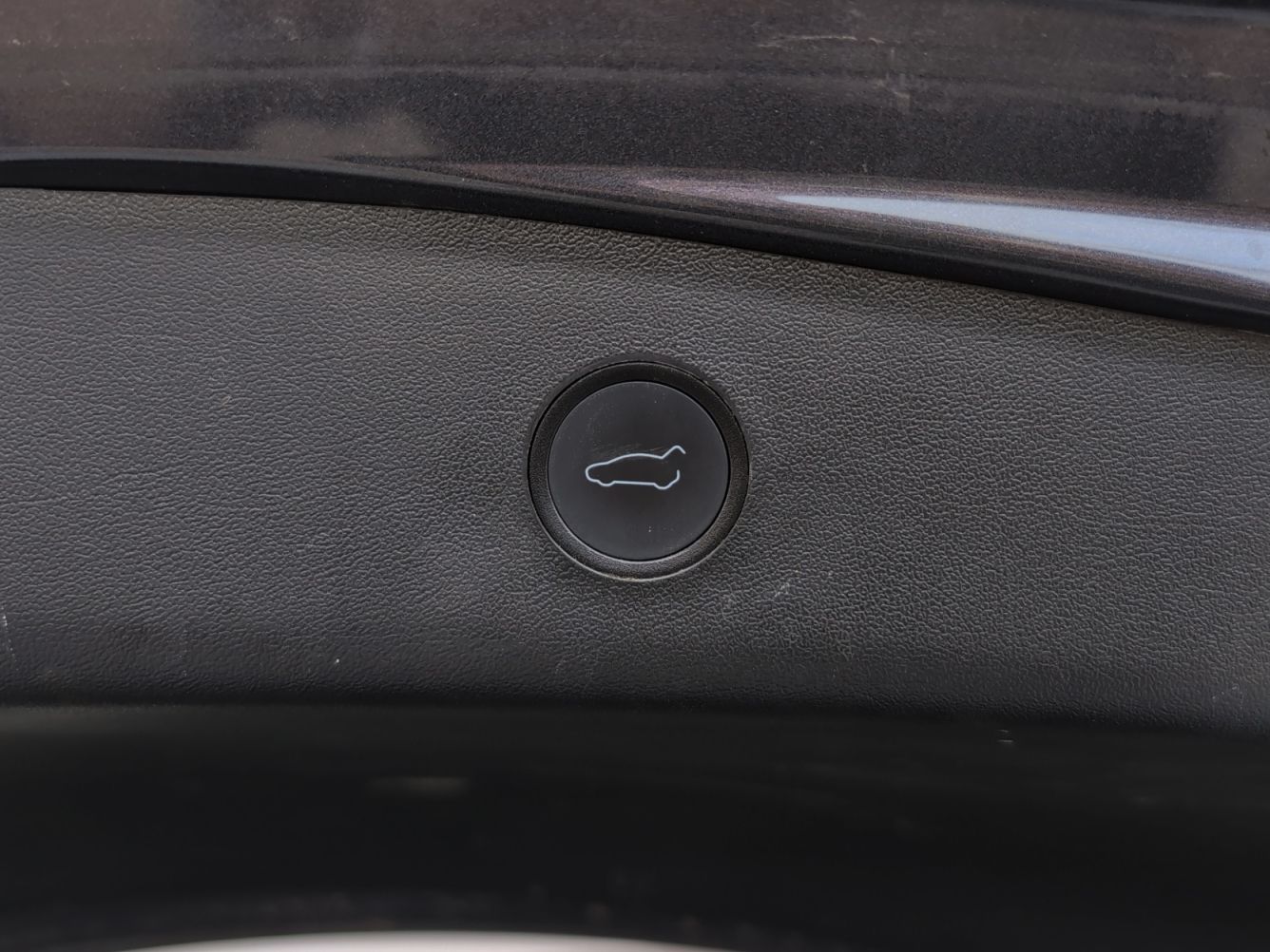 Tesla Model 3 RWD - foto 16