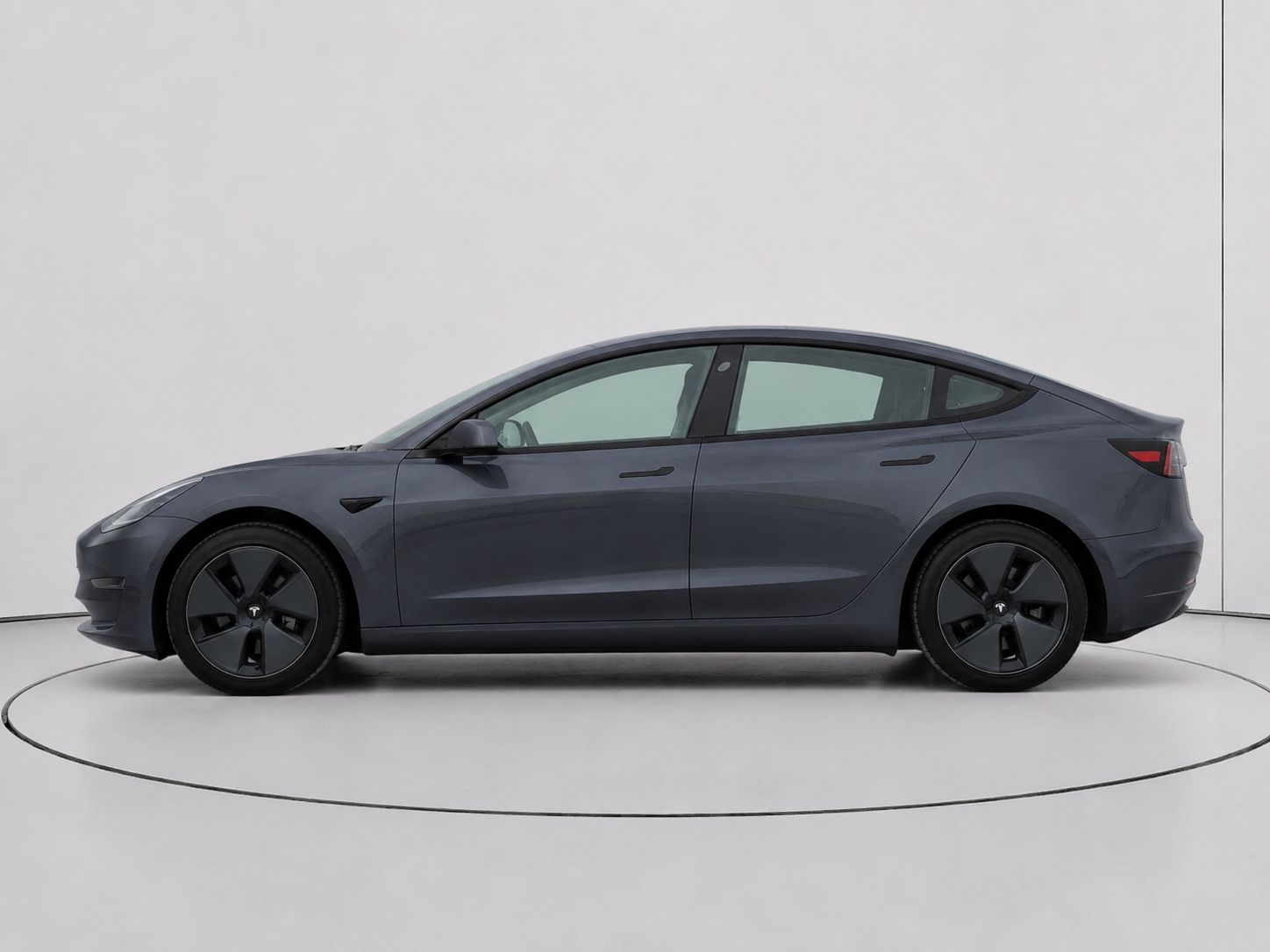 Tesla Model 3 RWD - foto 6