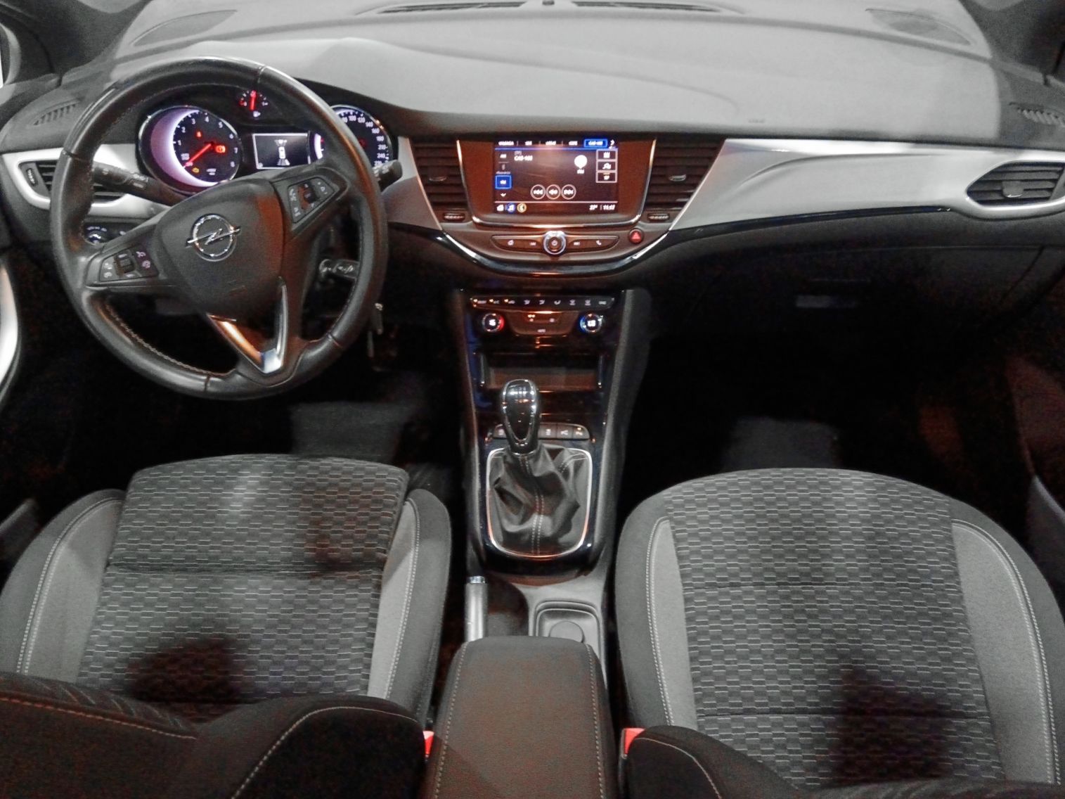 Opel Astra 1.2 Turbo SHL GS Line - foto 9