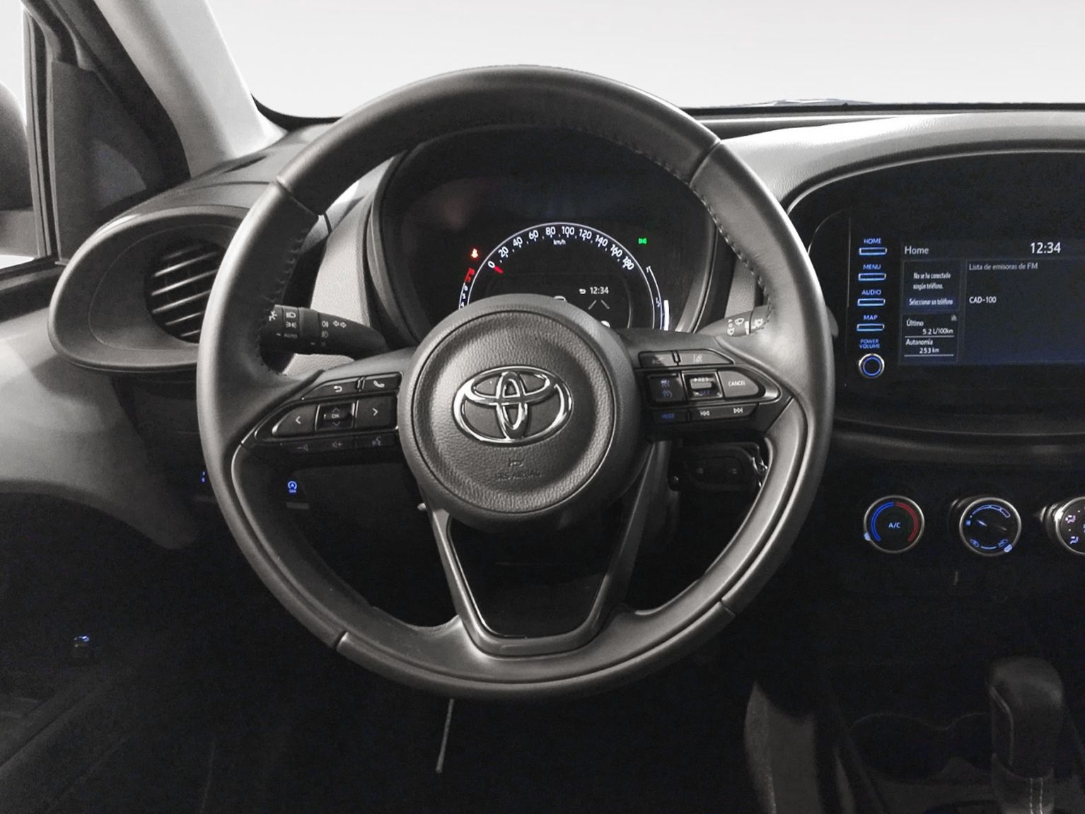 Toyota Aygo X 1.0 VVT-I Undercover CVT - foto 9