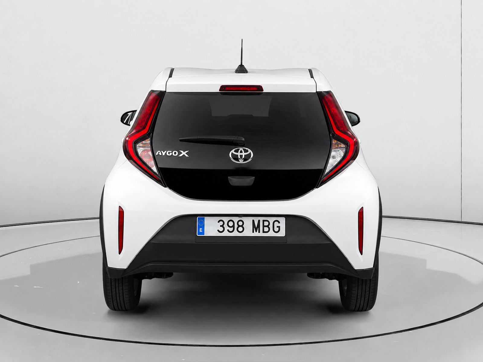Toyota Aygo X 1.0 VVT-I Undercover CVT - foto 4