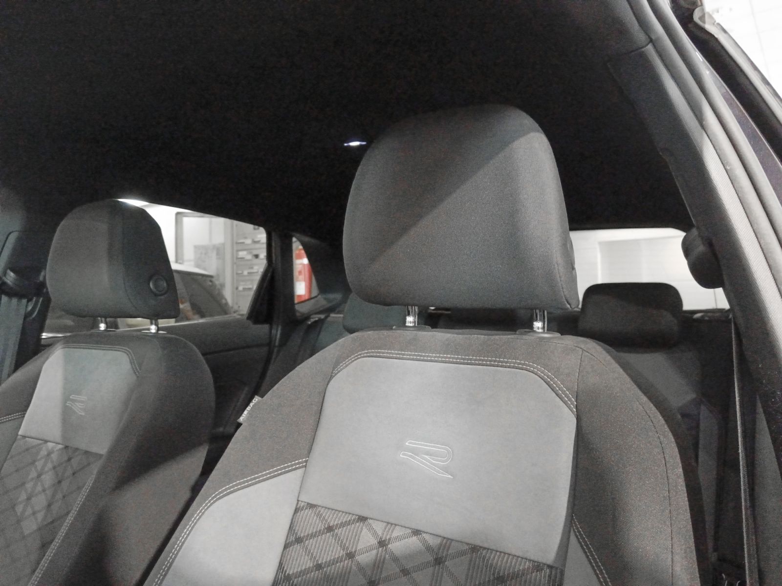 Volkswagen Polo R-Line 1.0 TSI - foto 20