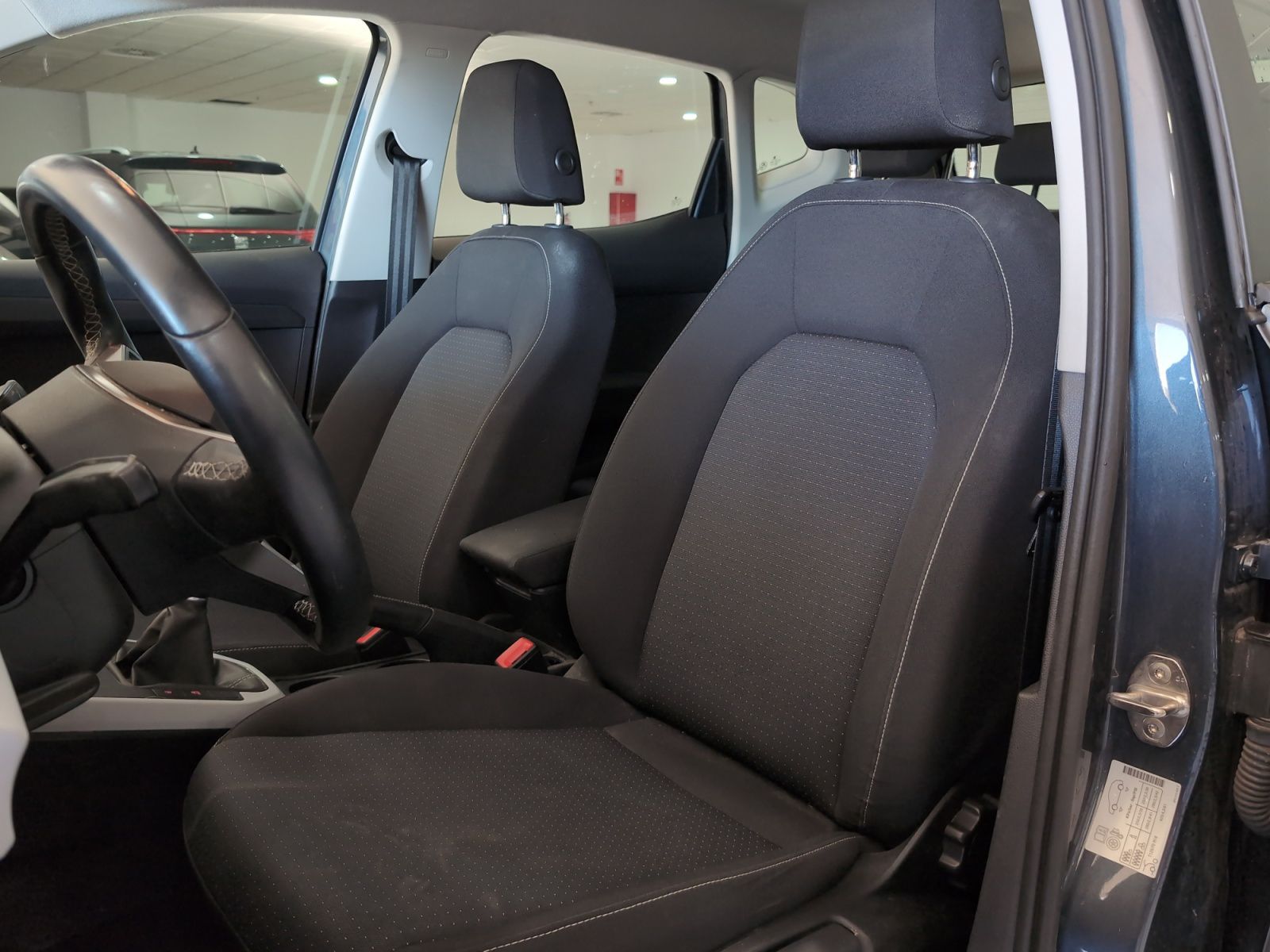 SEAT Arona 1.0 TSI Style - foto 21