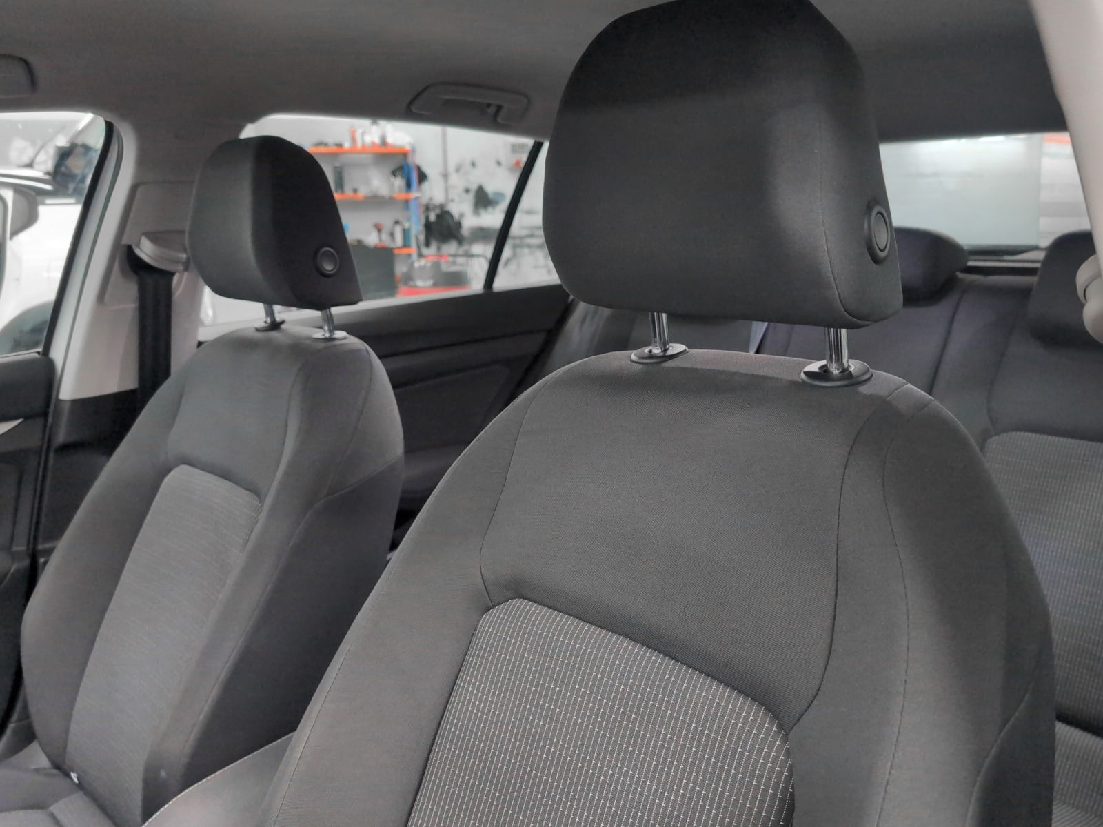 Volkswagen Golf 2.0 TDI - foto 21