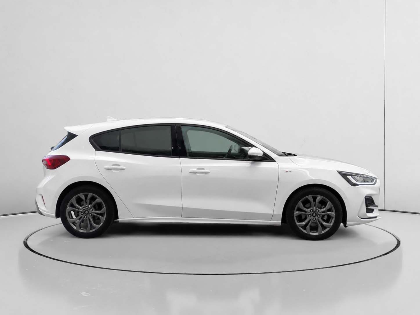 Ford Focus 1.0 EcoBoost MHEV ST-Line X - foto 2
