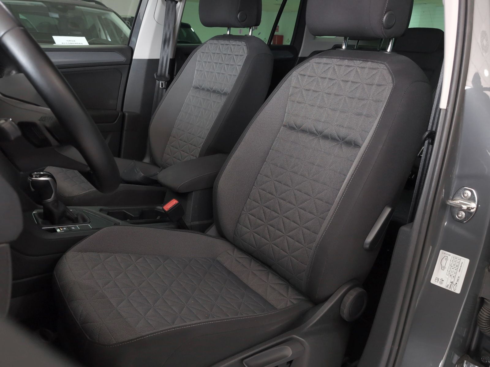 Volkswagen Tiguan Life 2.0 TDI DSG - foto 24