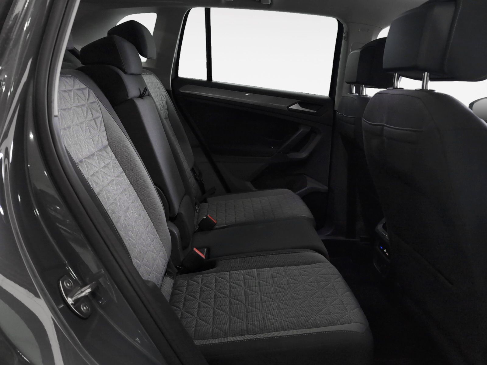 Volkswagen Tiguan Life 2.0 TDI DSG - foto 12