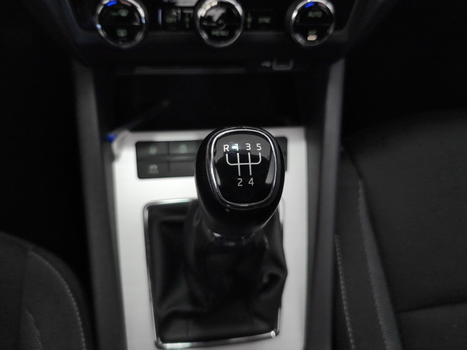 Škoda Octavia 1.6 TDI Like - foto 15