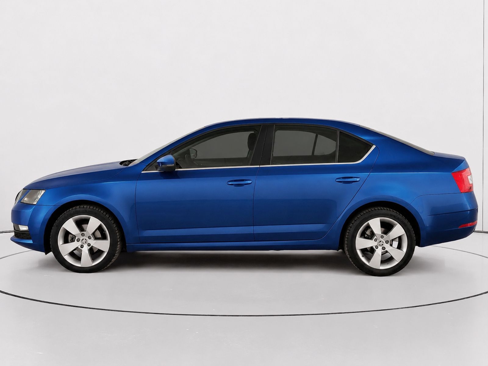 Škoda Octavia 1.6 TDI Like - foto 6