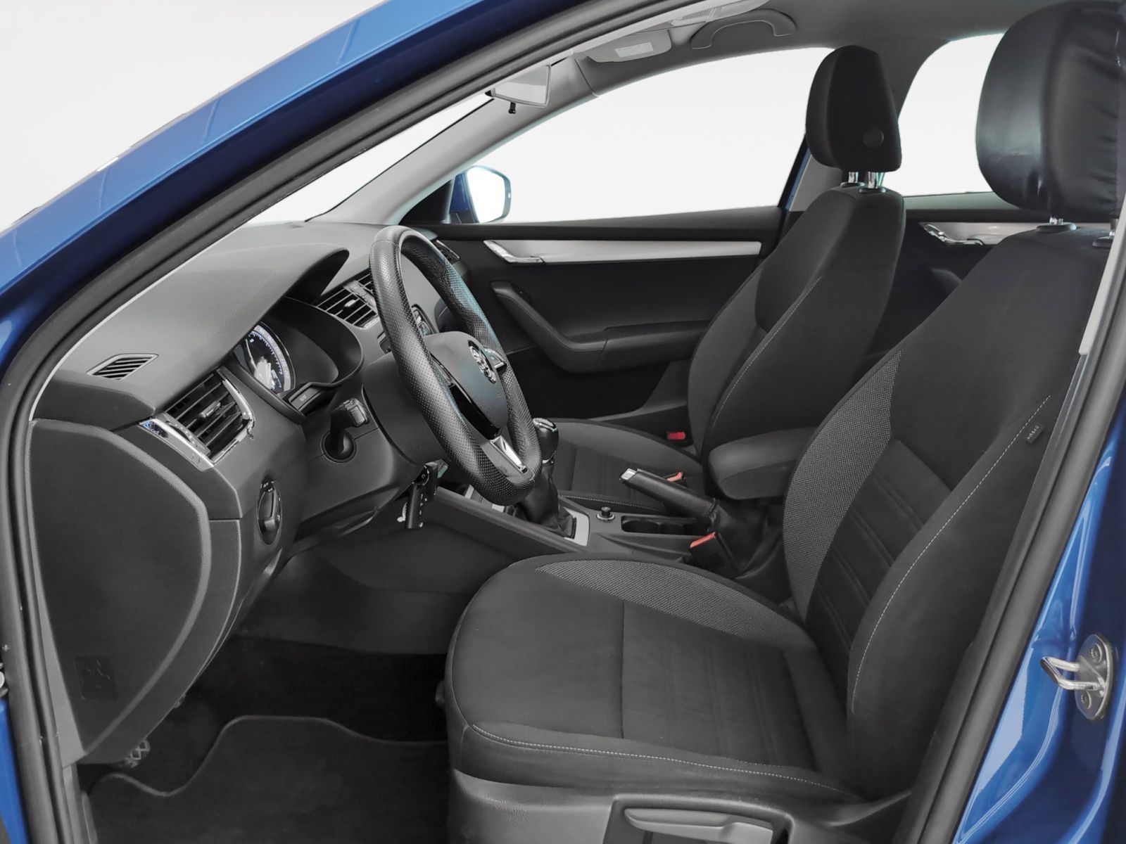 Škoda Octavia 1.6 TDI Like - foto 11