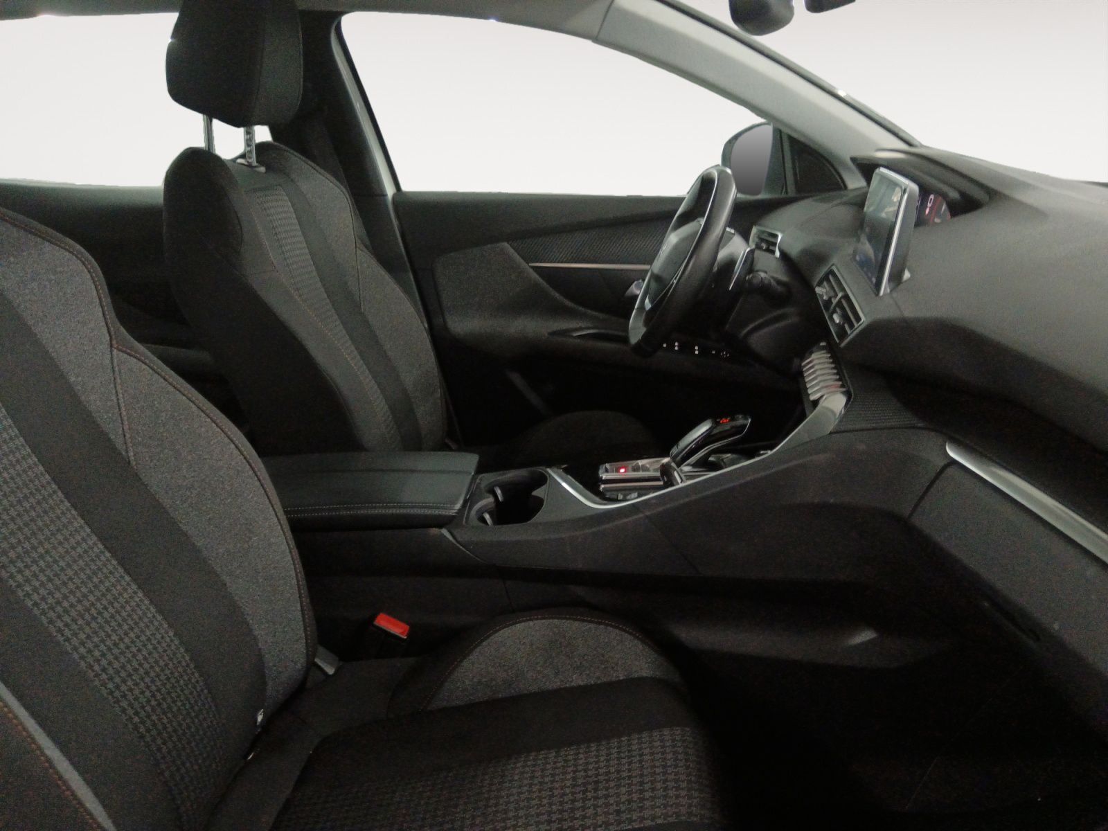 Peugeot 3008 BlueHDi 130 Active Pack EAT8 - foto 13