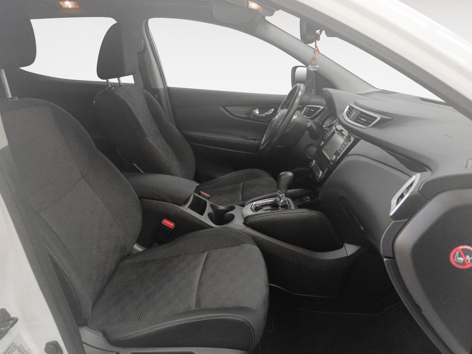 Nissan Qashqai DIG-T 115 Tekna 4x2 - foto 13