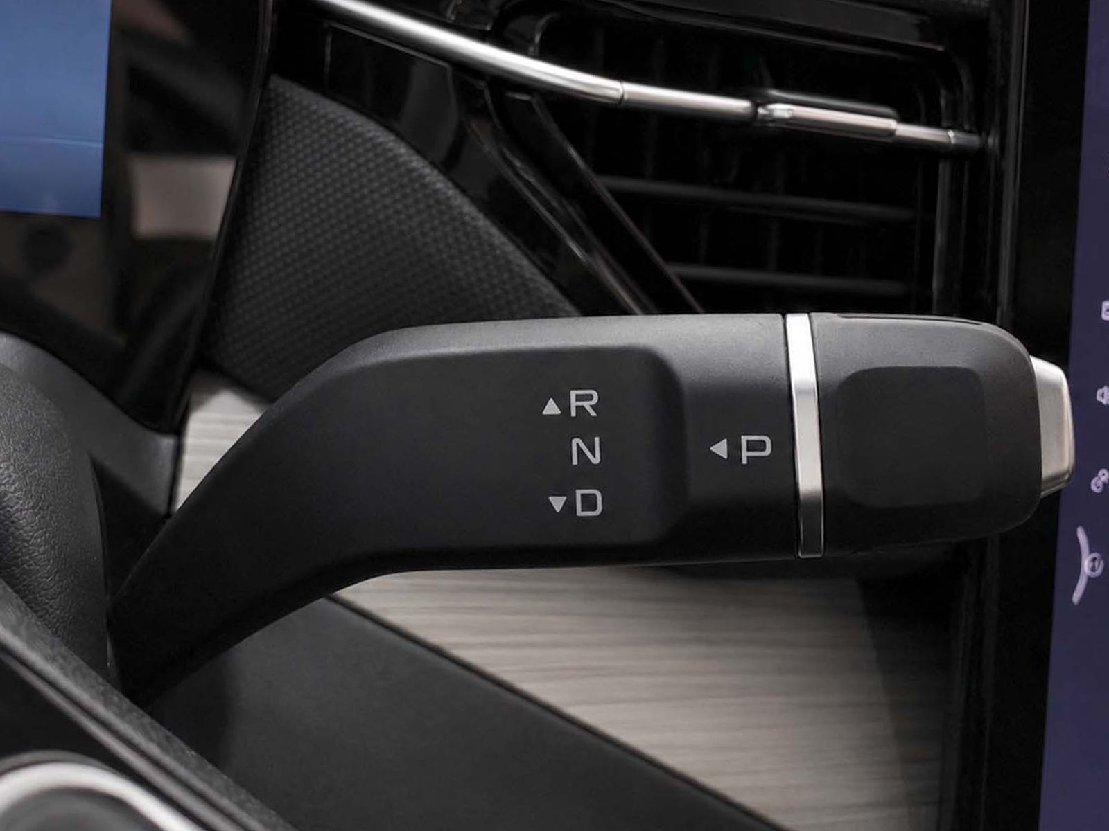 Bestune Joyee 07 1.5T PHEV Premium DCT - foto 18