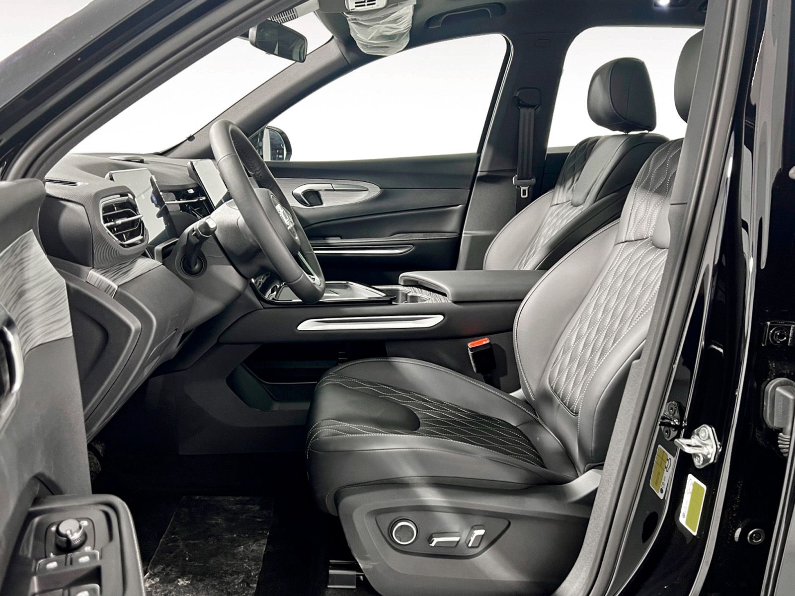 Bestune Joyee 07 1.5T PHEV Premium DCT - foto 11