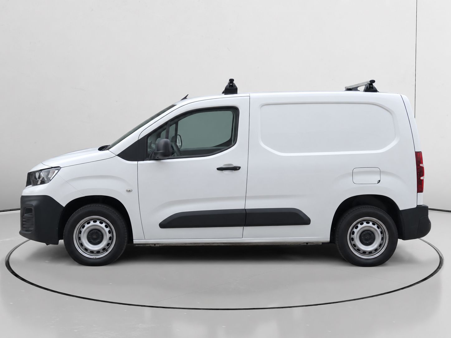 Peugeot Partner Furgon BlueHDi 100 Standard 600kg - foto 6