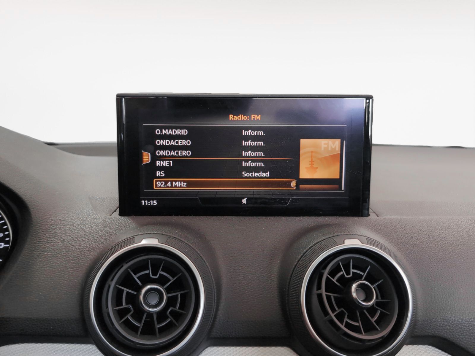 Audi Q2 Advanced 30 TDI S tronic - foto 19