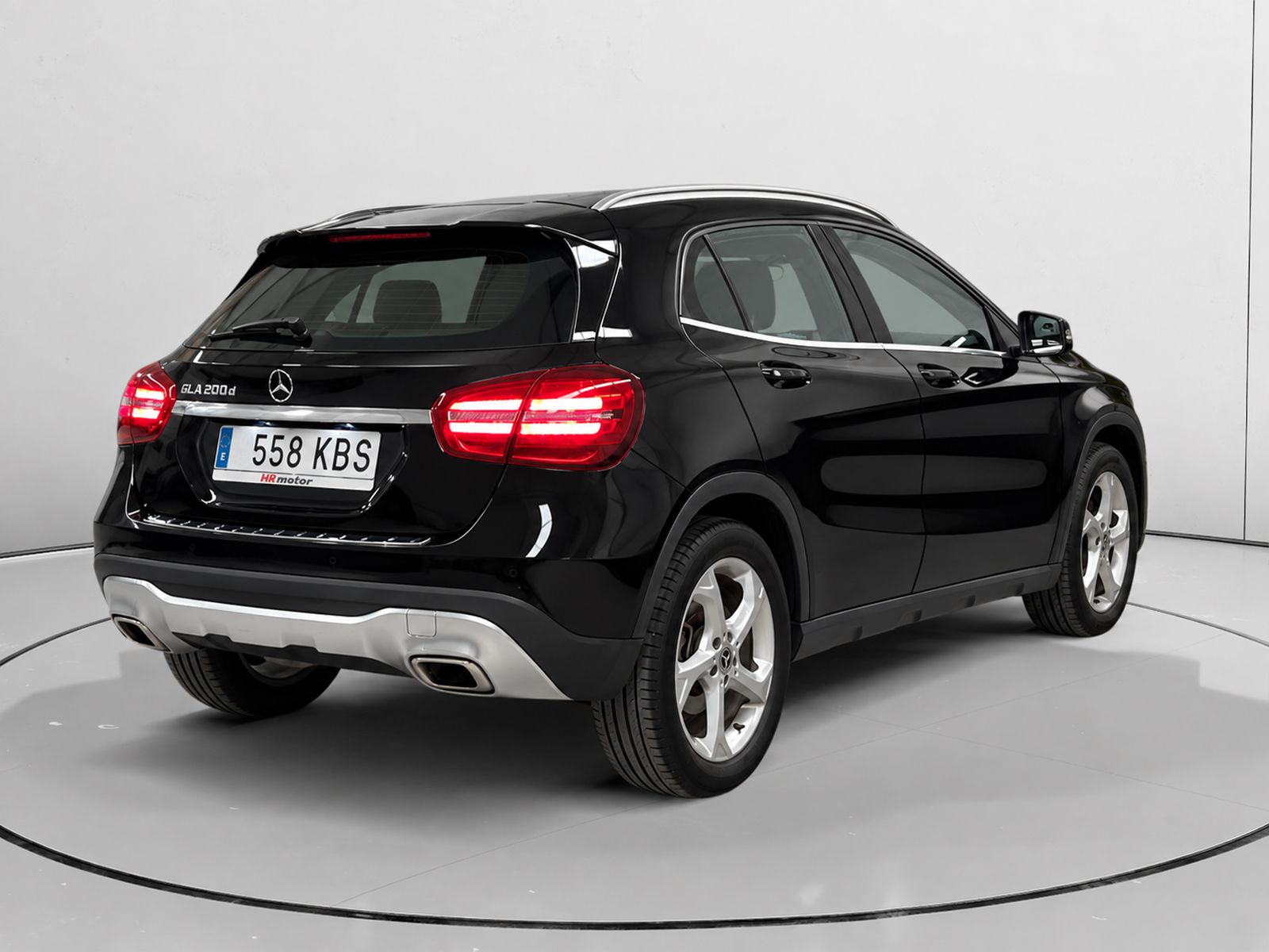 Mercedes-Benz GLA 200 d - foto 3