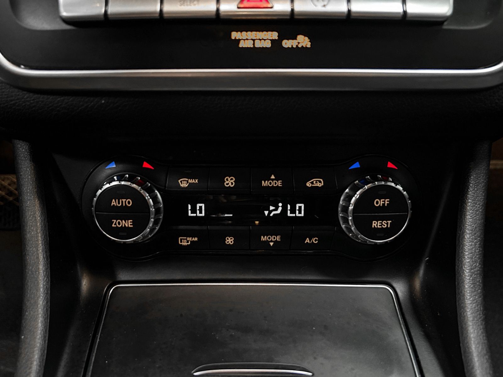 Mercedes-Benz GLA 200 d - foto 22