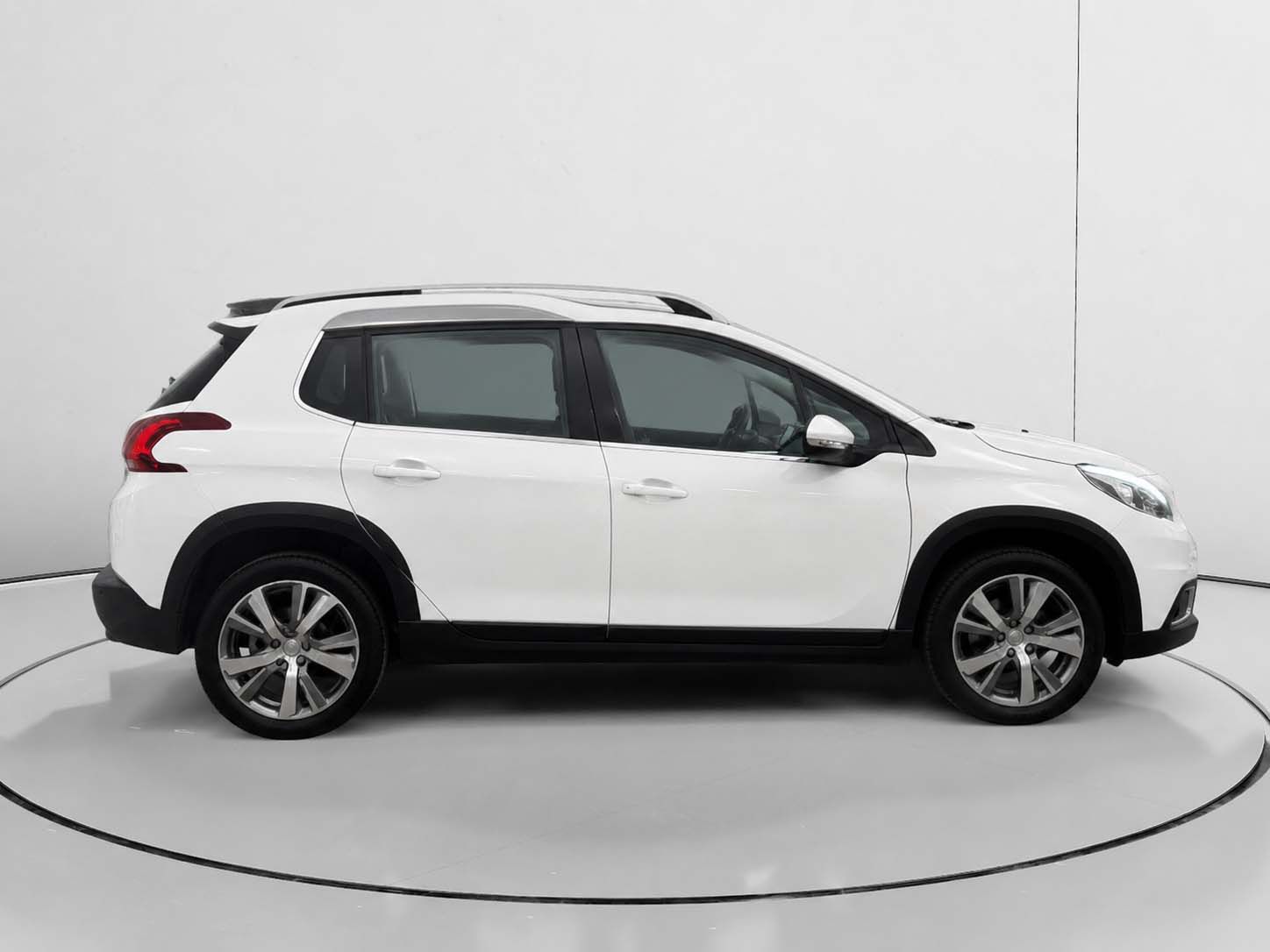 Peugeot 2008 PureTech 110 Allure EAT6 - foto 2