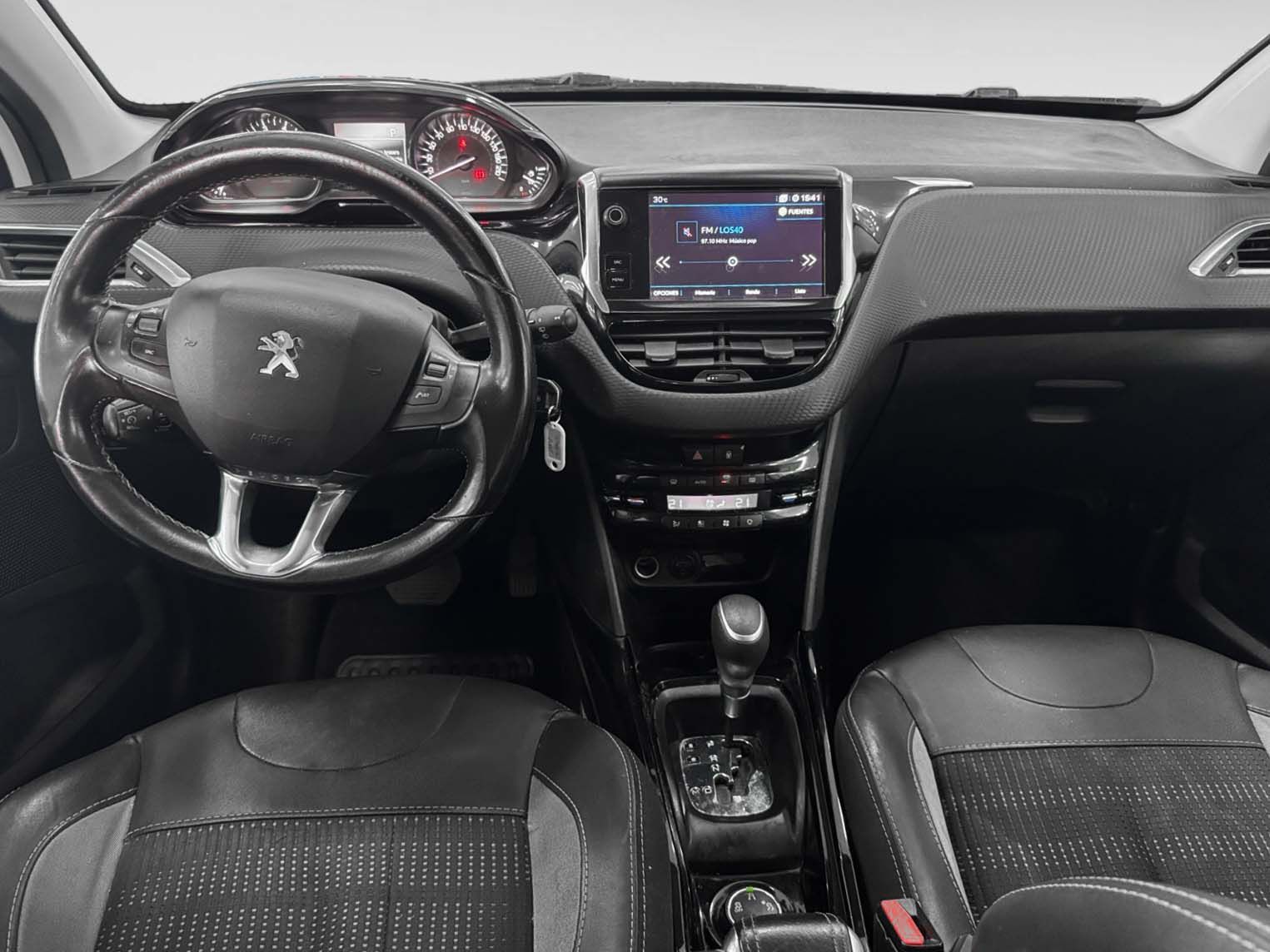 Peugeot 2008 PureTech 110 Allure EAT6 - foto 9