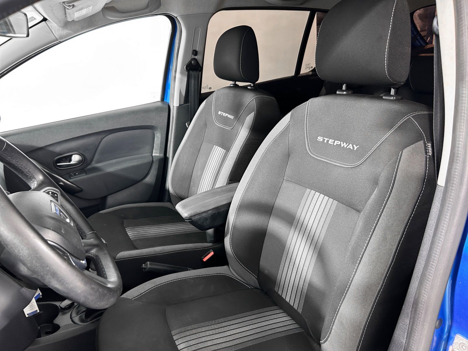 Dacia Sandero Serie Limitada Nómada TCe - foto 22