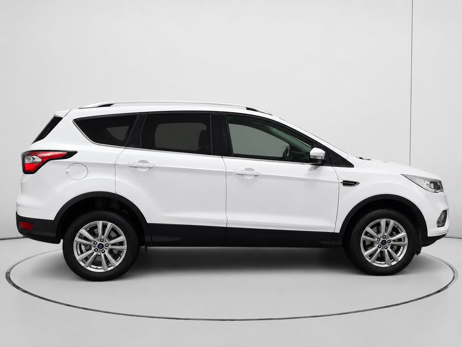 Ford Kuga 1.5 EcoBoost Trend+ 4x2 - foto 2