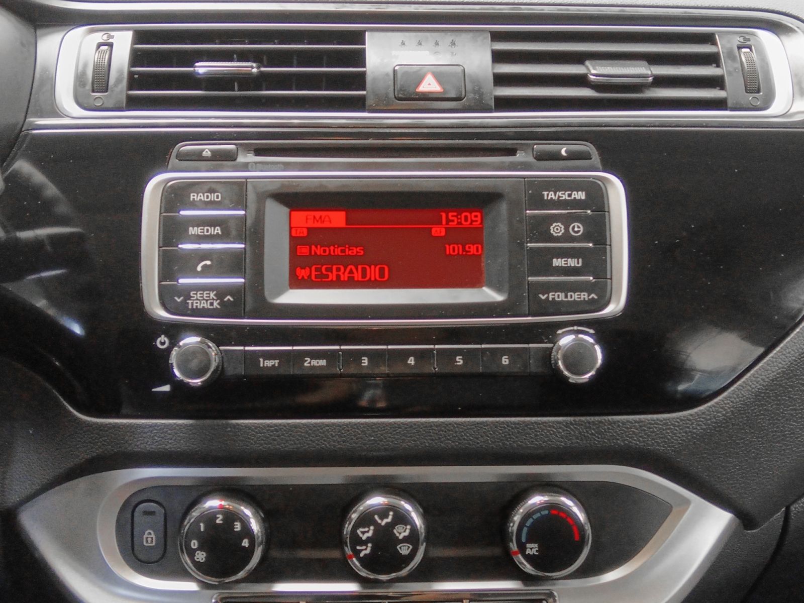 Kia Rio 1.2 Cvvt Concept - foto 17