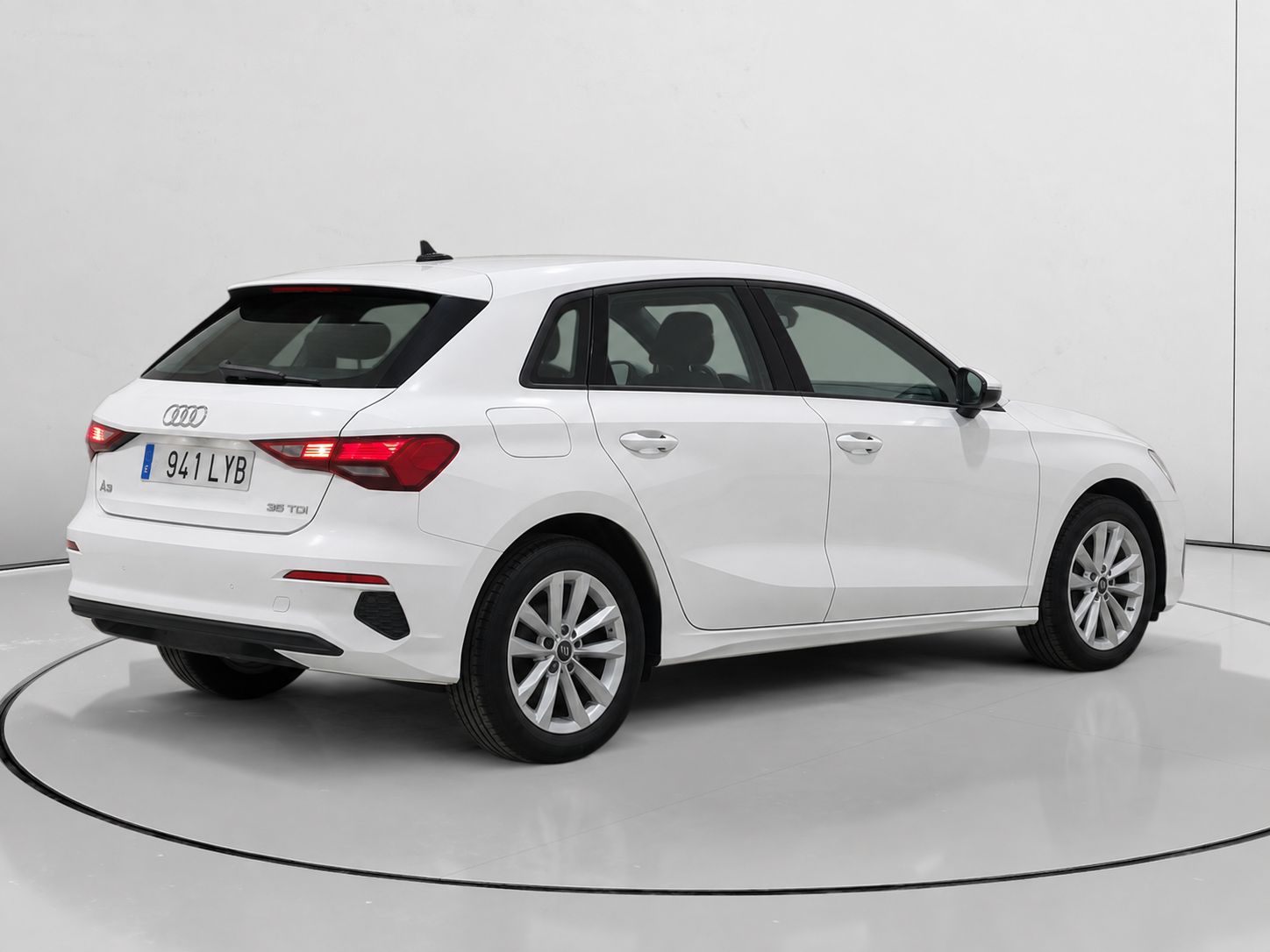 Audi A3 35 TDI S tronic - foto 3