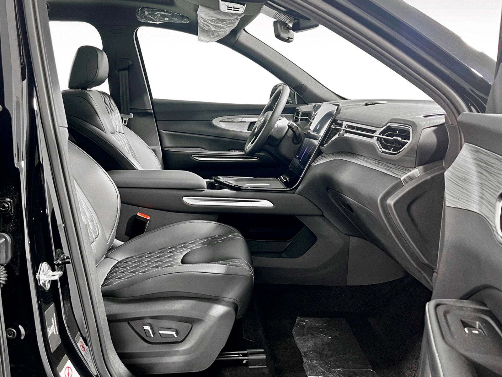Bestune Joyee 07 1.5T PHEV Premium DCT - foto 13