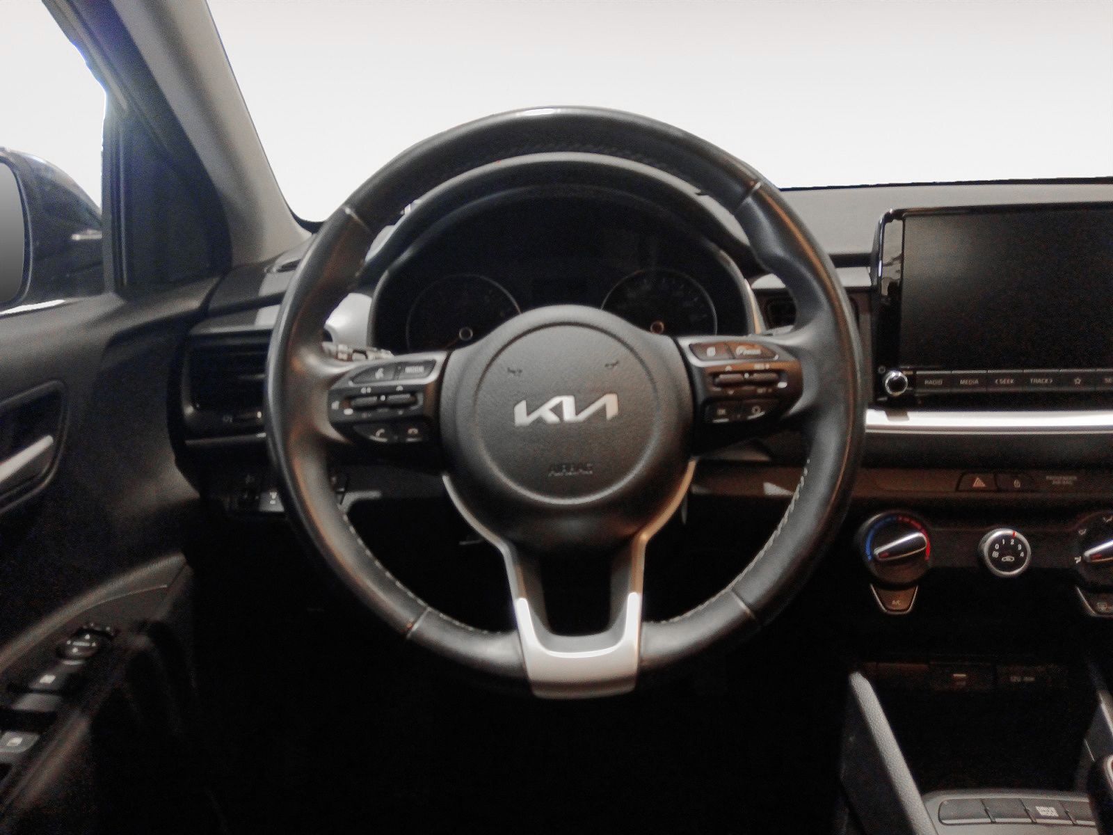 Kia Stonic 1.0 T-GDi MHEV iMT Concept - foto 9