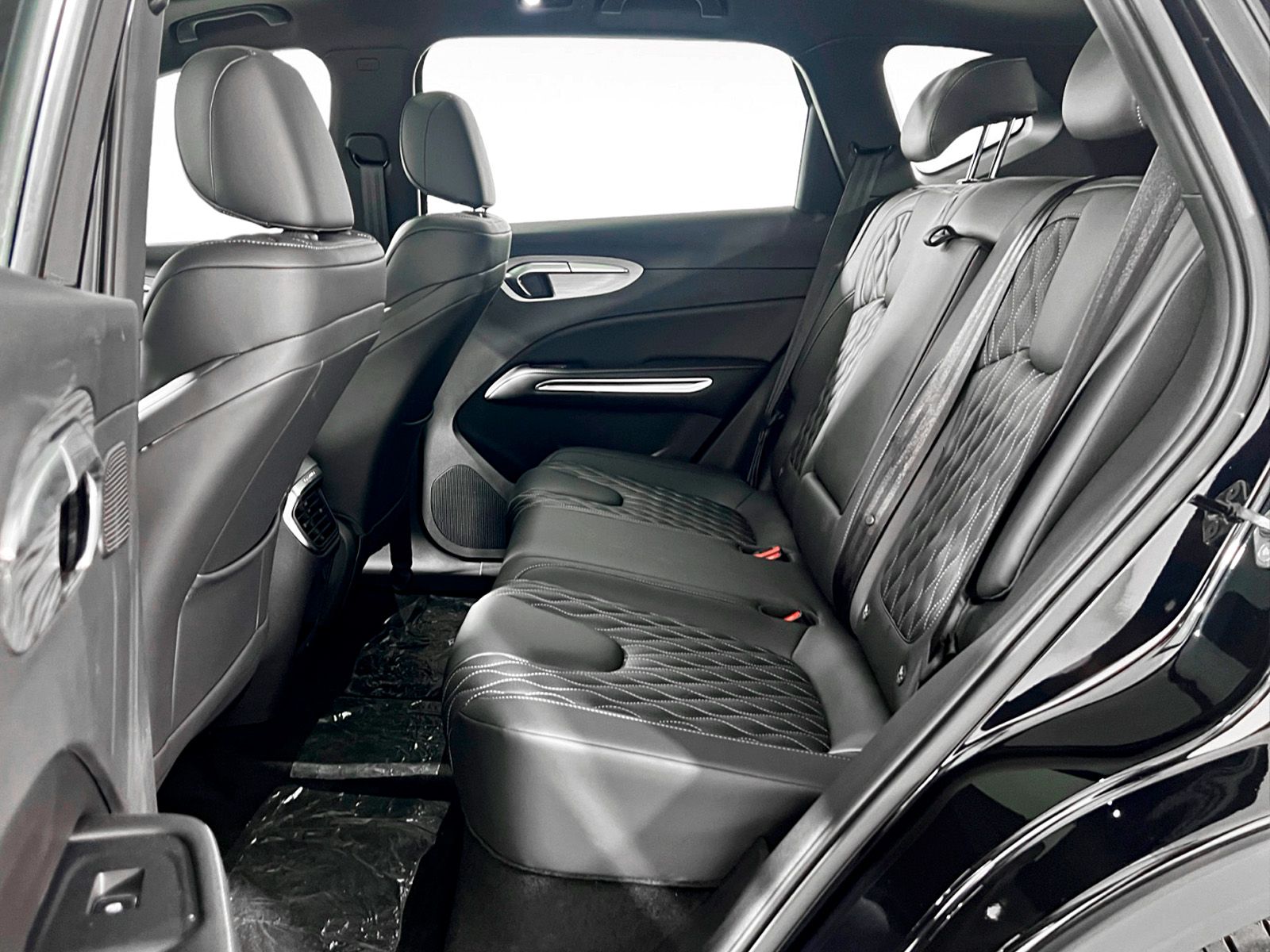 Bestune Joyee 07 1.5T PHEV Premium DCT - foto 12