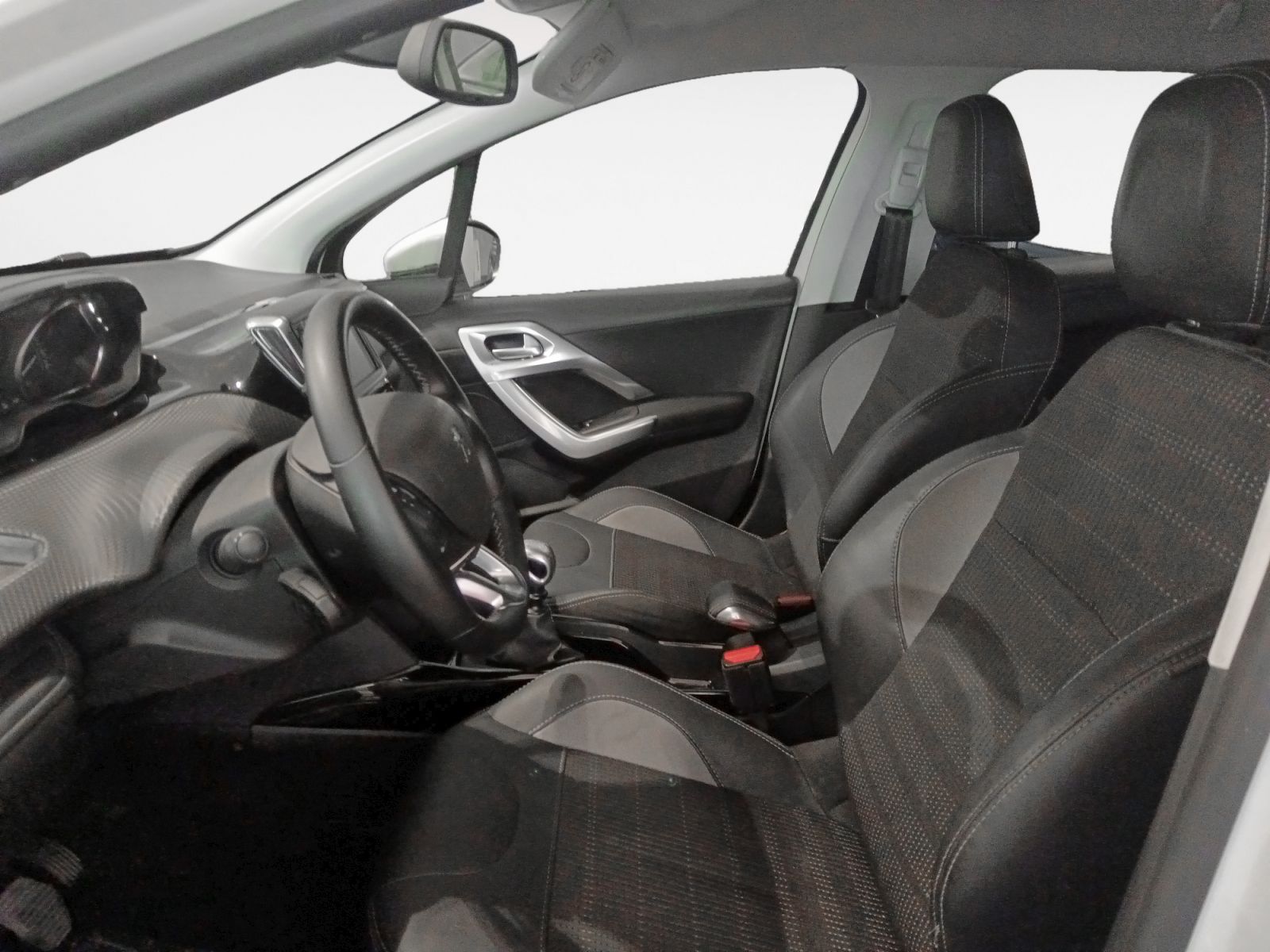 Peugeot 2008 PureTech 110 Allure - foto 11