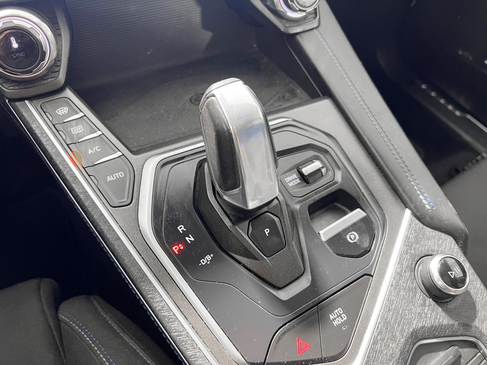 Lynk & Co 01 1.5 PHEV - foto 17